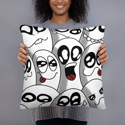 Spooky Ghosts \( ಠ_ಠ )/ Throw Pillow